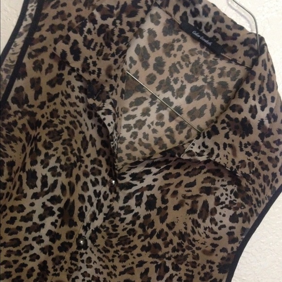 Top - Picture 2 of 2