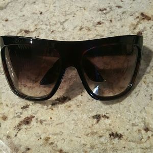 JIMMY CHOO SUN GLASSES!!