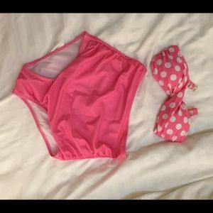 NWOT pink highwaisted bikini missing strap