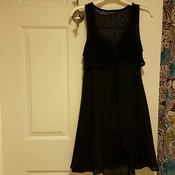 Dress - Picture 1 of 1