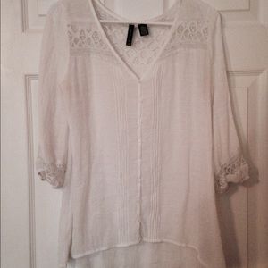 Med. white lace top