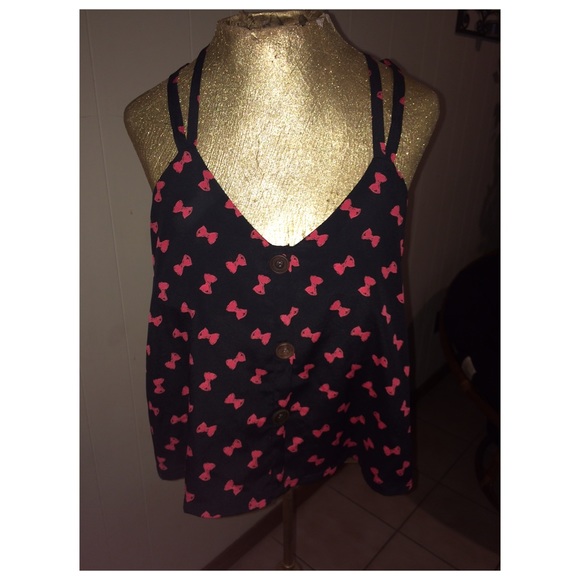 Francesca's Collections Bow Tank