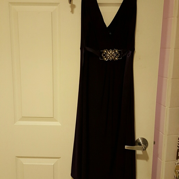 Sleavless dress