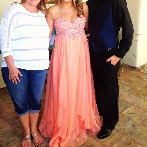 Prom dress worn once! - Picture 1 of 4