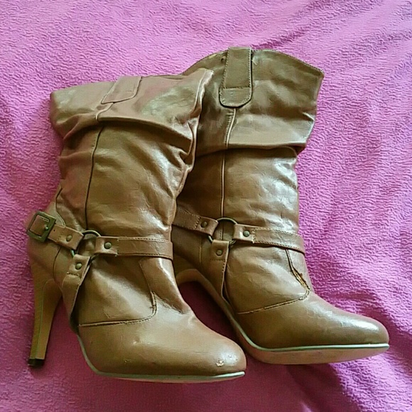 Light brown boots