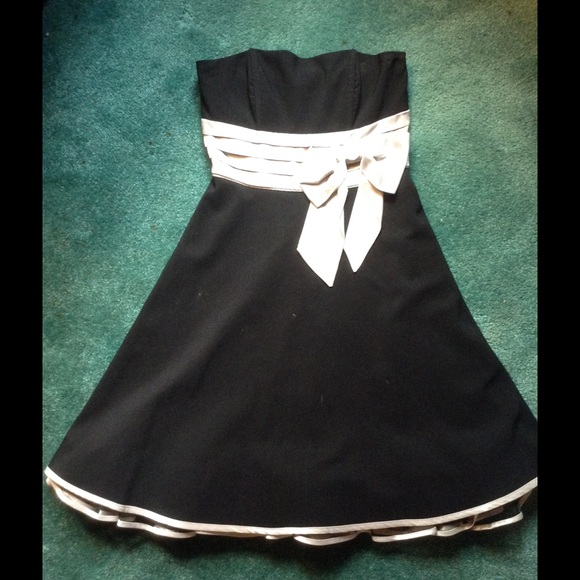 Black Strapless Dress