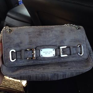 Micheal Kors purse like new