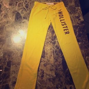Hollister sweats