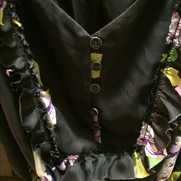 Tank - Picture 2 of 4