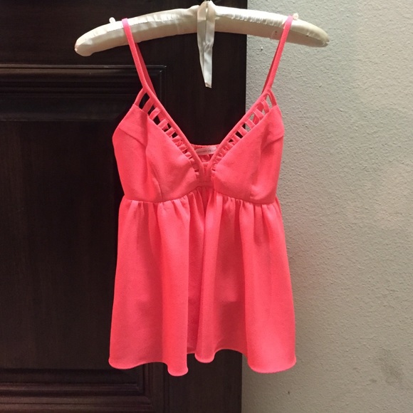 Never worn tank - Picture 1 of 2