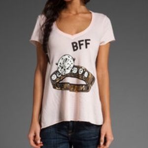 WILDFOX " BFF diamond" V neck in Blush