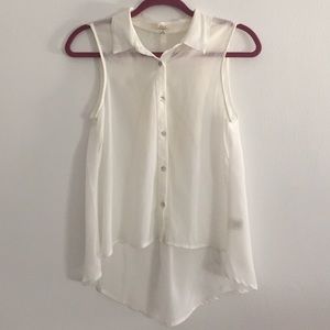 Collared blouse with a open lace back