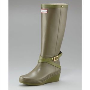 Green hunter rain boots ! SOLD