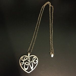 Love AMERICAN EAGLE Necklace $4