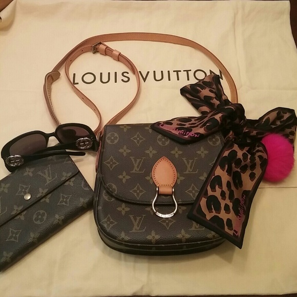 💋💕Louis Vuitton St Cloud💕💋 - Picture 2 of 5