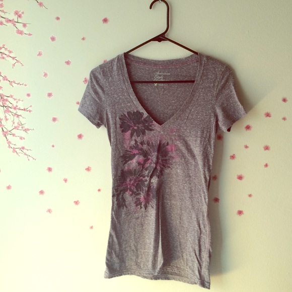 V neck Tee