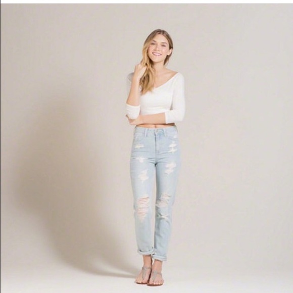 Hollister Boyfriend Ripped Jeans