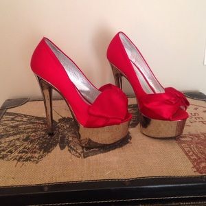 Steve Madden Platforms!