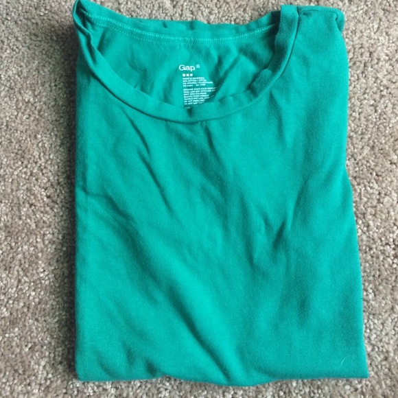 Gap t-shirt