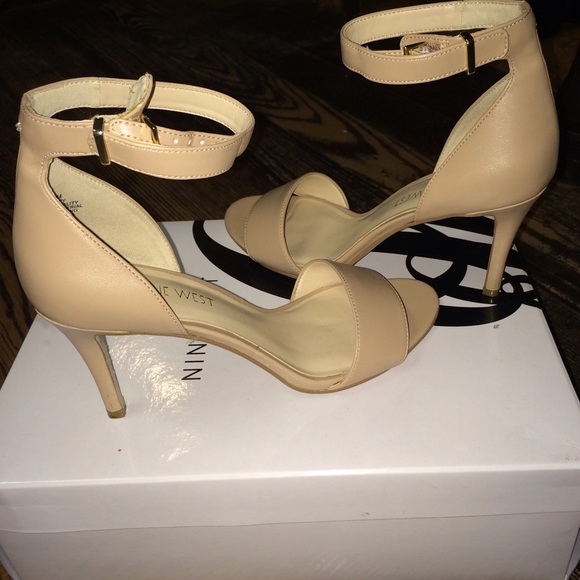 Nine West Nude Heels