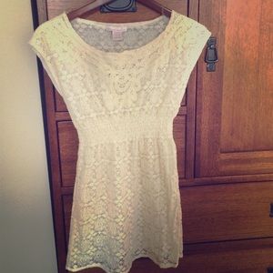 Romantic lace top/tunic
