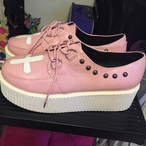 Pink creepers