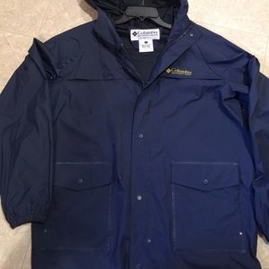 Unisex Columbia rain/wind jacket navy blue