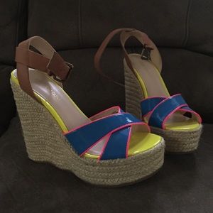 *New* Enzo Angiolini Neon strappy wedges