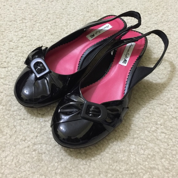 Kitten heel ballet black patent 7.5