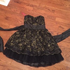 Betsy Johnson party dress