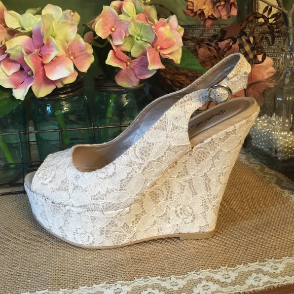 Qupid Shoes - 💥SOLD💥 💰PRICE REDUCED💰 Lace Peep Toe Wedges