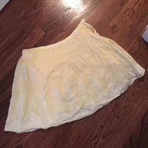 Max Studio pale yellow skirt