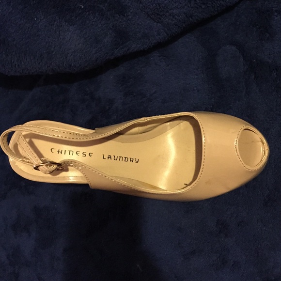 Chinese Laundry Patent Leather Platform Heels - Picture 2 of 2