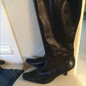 Black leather heeled boots