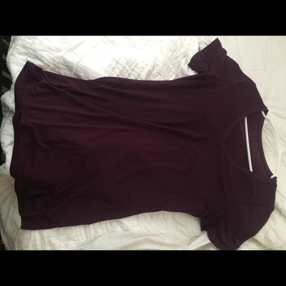 Lululemon v-neck in burgundy