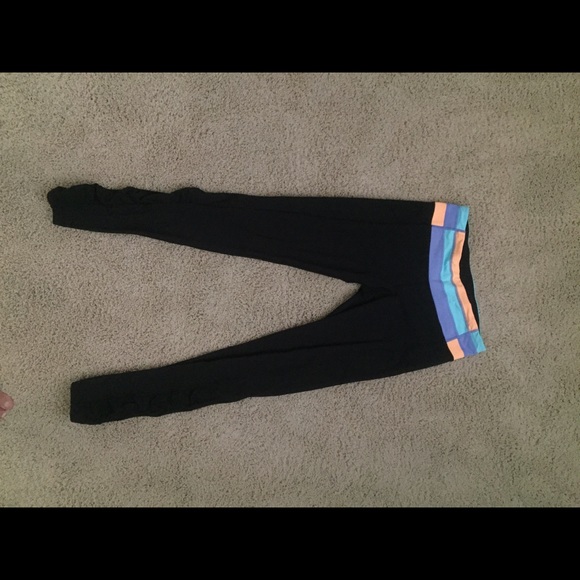 Lululemon tights with pockets!