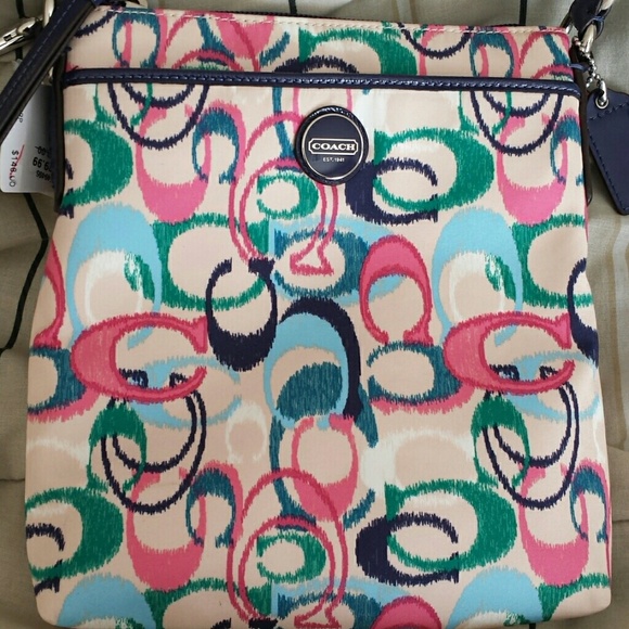 •● COACH ●• - Picture 2 of 4