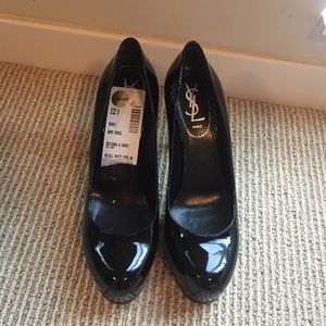 Yves Saint Laurent-blk patent shoes. Authentic. 8