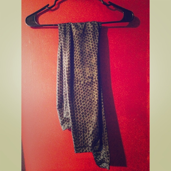 Yoga/gym leggings Grey and black