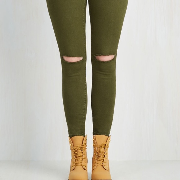 Green jeans and tan shoes - Picture 1 of 3