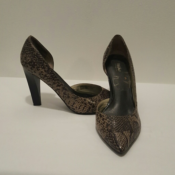 💓Faux Snake Skin Pumps💓
