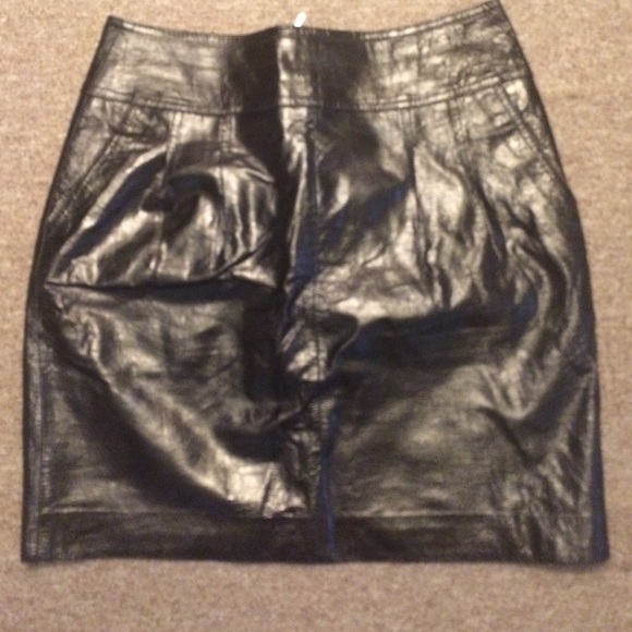 Leather skirt. - Picture 1 of 4
