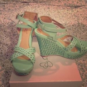 BRANDNEW mint green w/ gold accents wedges! W/ box
