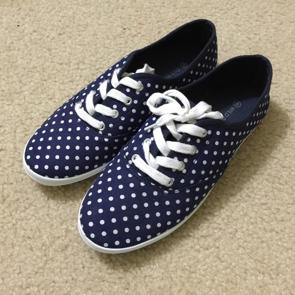 Wild Diva Shoes - Polka dots canvas sneakers navy blue white