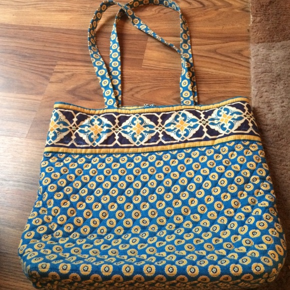 Vera Bradley Tote