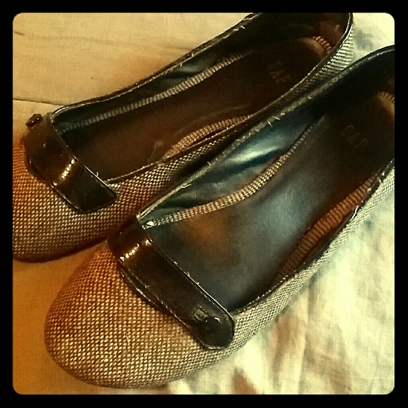 Gap shoes