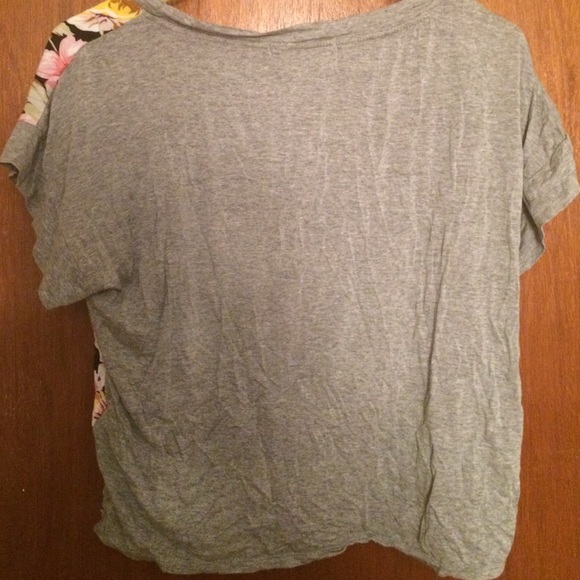 Casual top - Picture 3 of 3