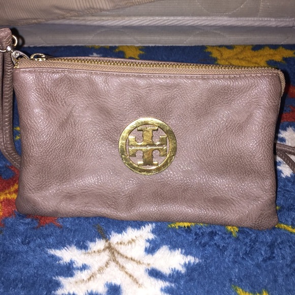 Cross bag/wristlet