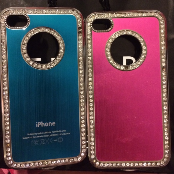 2 iPhone 4 cases