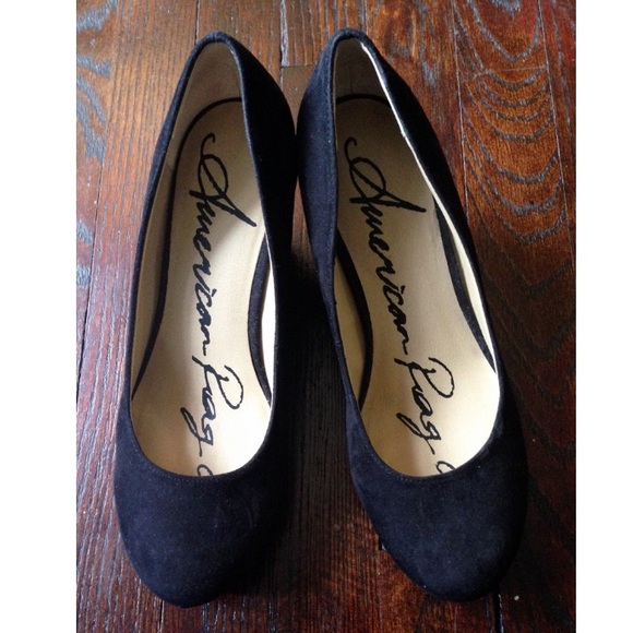 👠American Rag Kenna Platform Wedge Pumps!👠